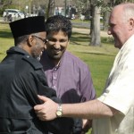 Sheikh Abdi Nur meets the General Secretary of the  Hindu Community Council of Victoria Mr Bhakta Dasa